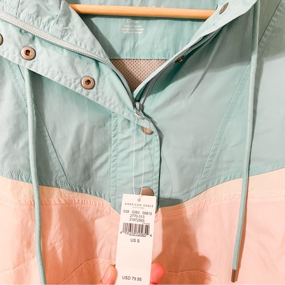 AE colorblock windbreaker jacket - Picture 3 of 4